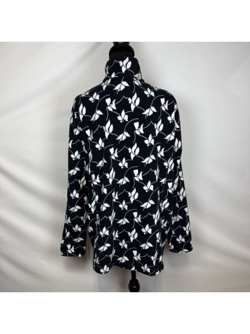 Lands' End Women's Quarter Zip Fleece Large/Tall Blue and White Floral Pullover - Picture 3 of 12